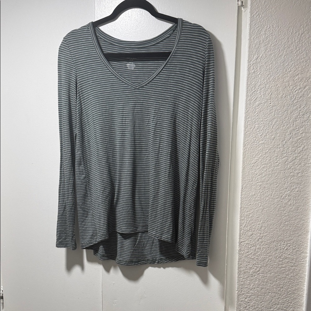 American Eagle Outfitters Soft & Sexy Slub Gray Striped Long Sleeve Tee
